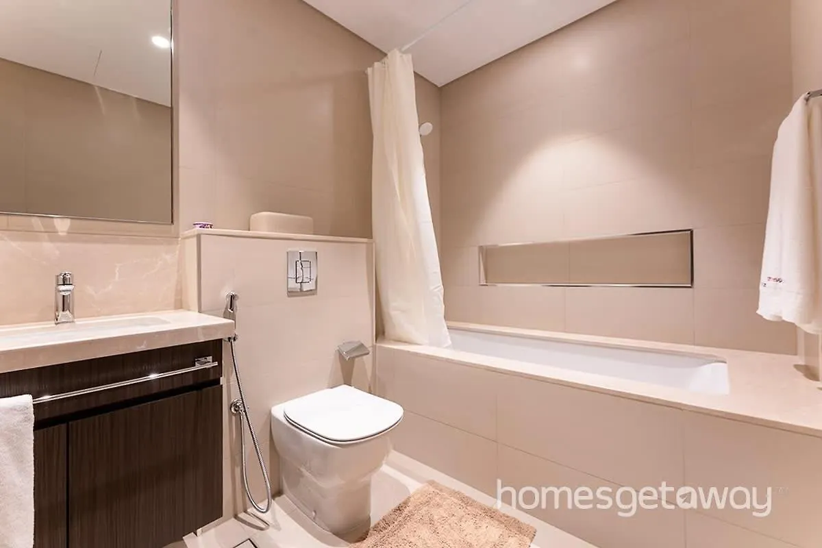 Homesgetaway - Sophisticated 3Br With Maids Room In Downtown Dubai