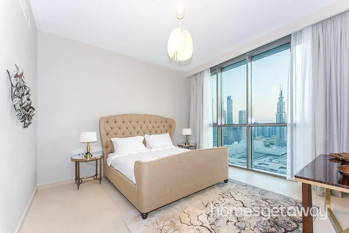 Homesgetaway - Sophisticated 3Br With Maids Room In Downtown Dubai United Arab Emirates
