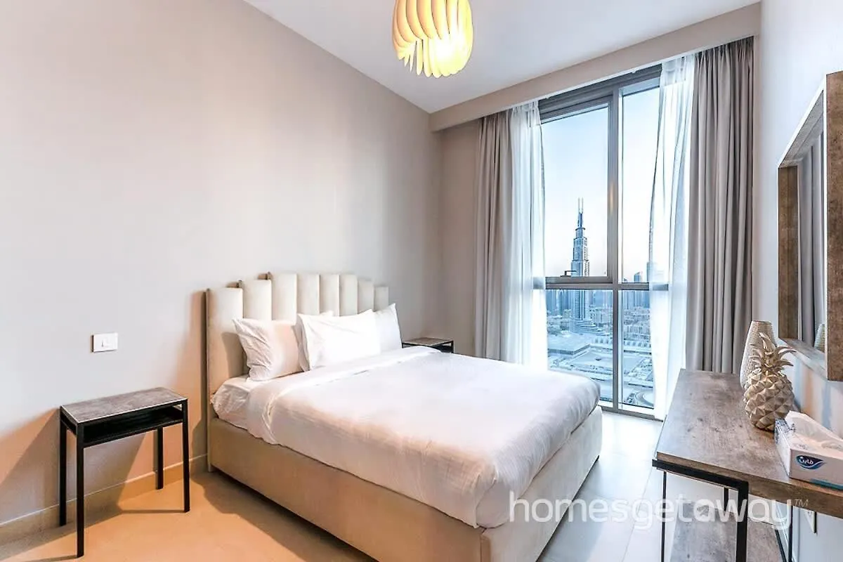 Homesgetaway - Sophisticated 3Br With Maids Room In Downtown Dubai